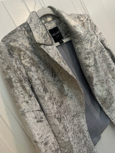109. Silver Blazer Size 6 (VGUC)