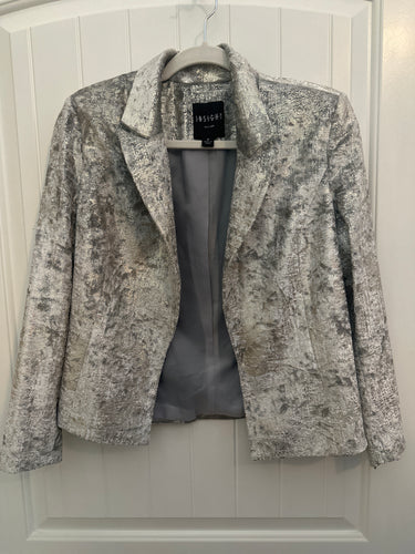 109. Silver Blazer Size 6 (VGUC)