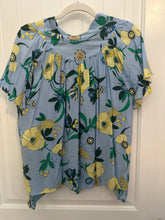 Load image into Gallery viewer, 113. Blue Floral Top Size L (VGUC)