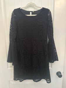 104. Lace Bell Sleeve Dress Size M (VGUC)