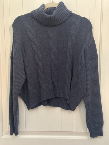 61. Navy Turtleneck Sweater Size L (VGUC)