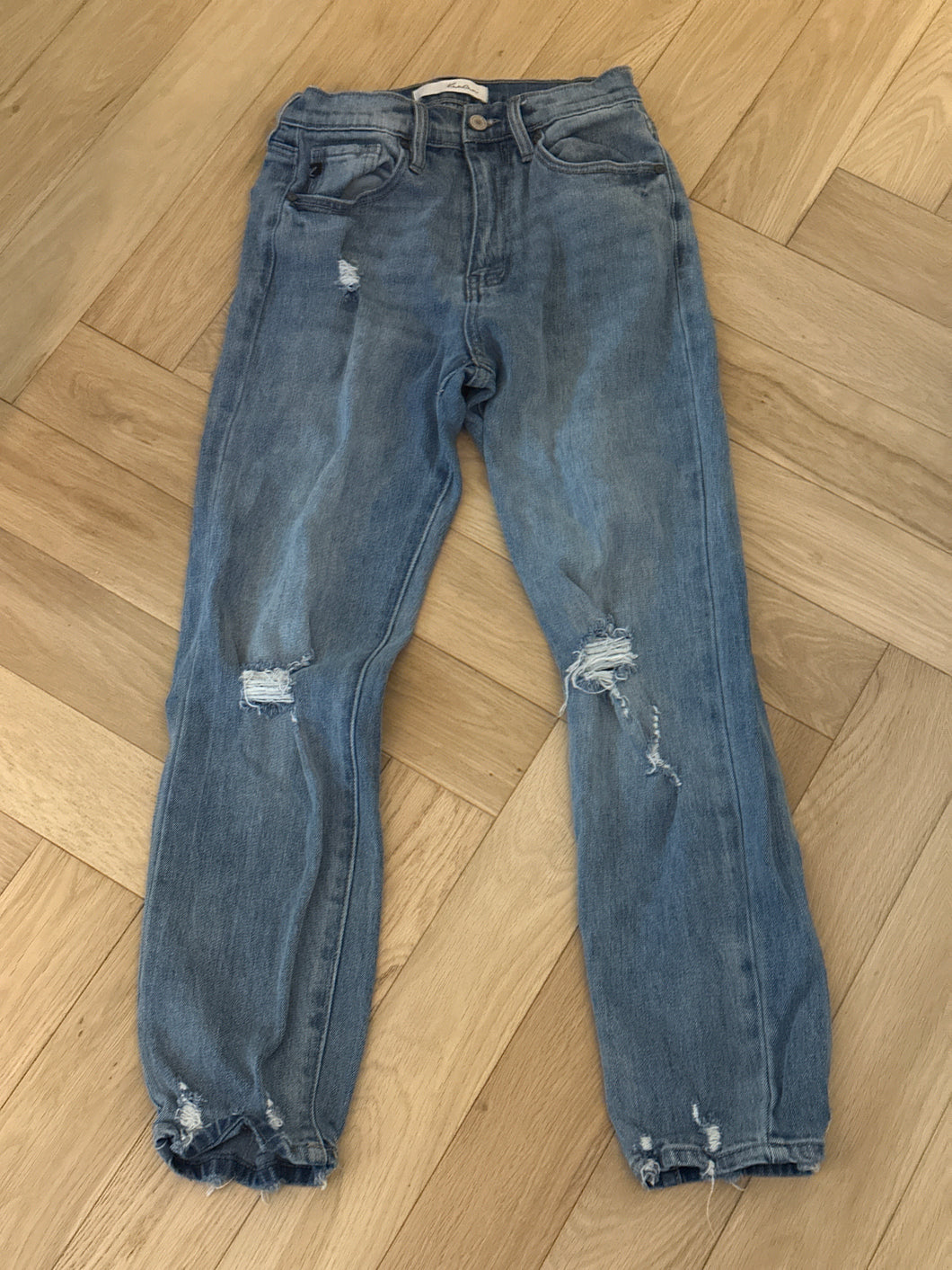 29. KanKan Jean Size 3/25 (VGUC)