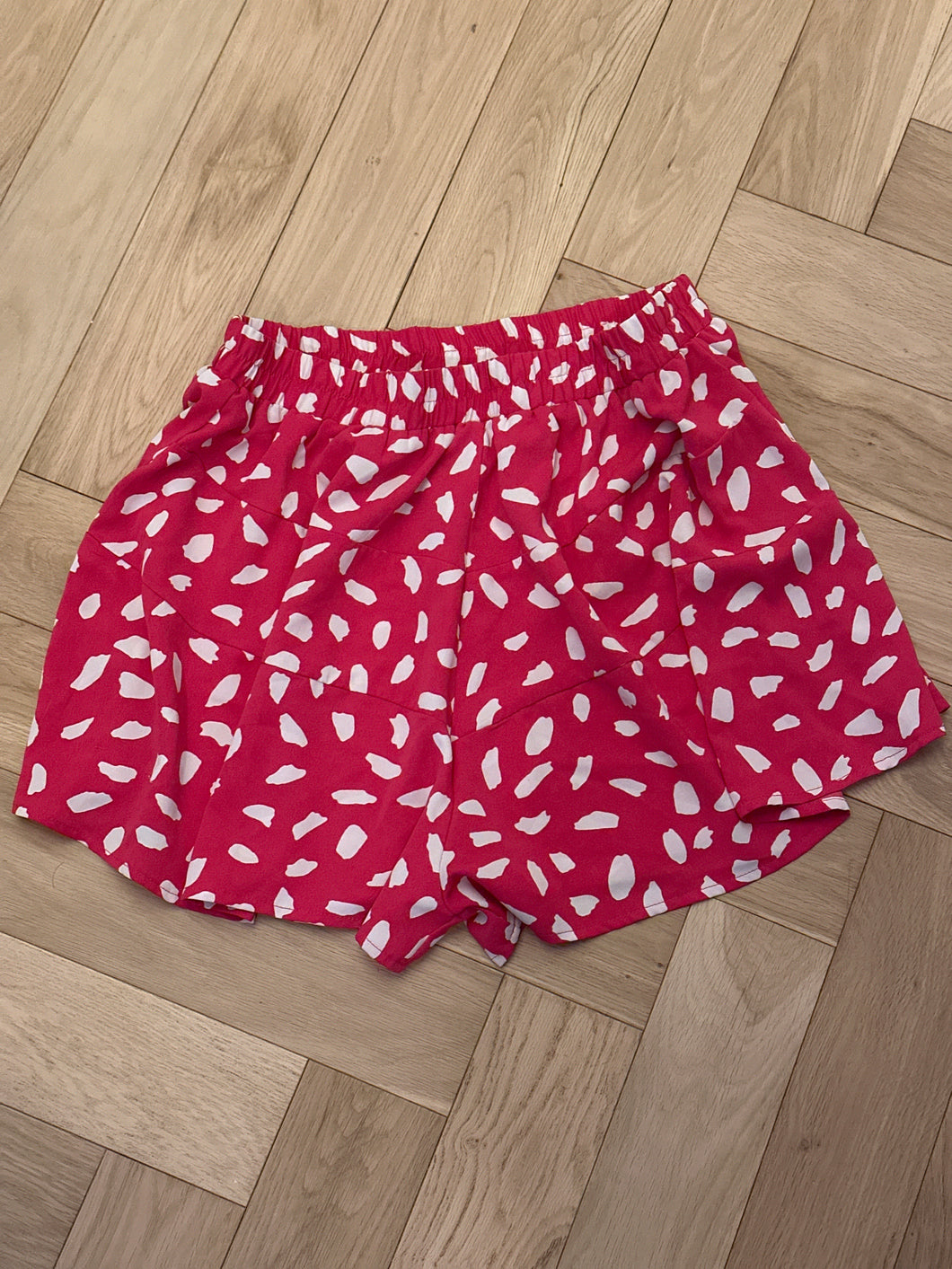 171. Umgee Pink Dot Silky Shorts Size XL (VGUC)