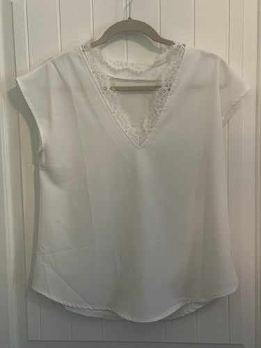 19. White Lace Blouse Size L (VGUC)