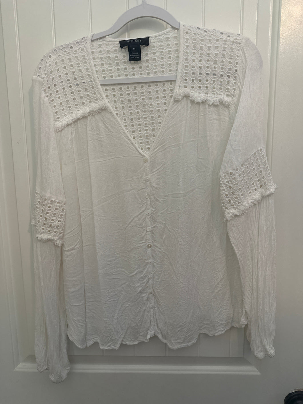 111. White LS Top Size M (VGUC)