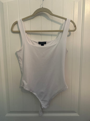 26. White Bodysuit Tank Size L (VGUC)