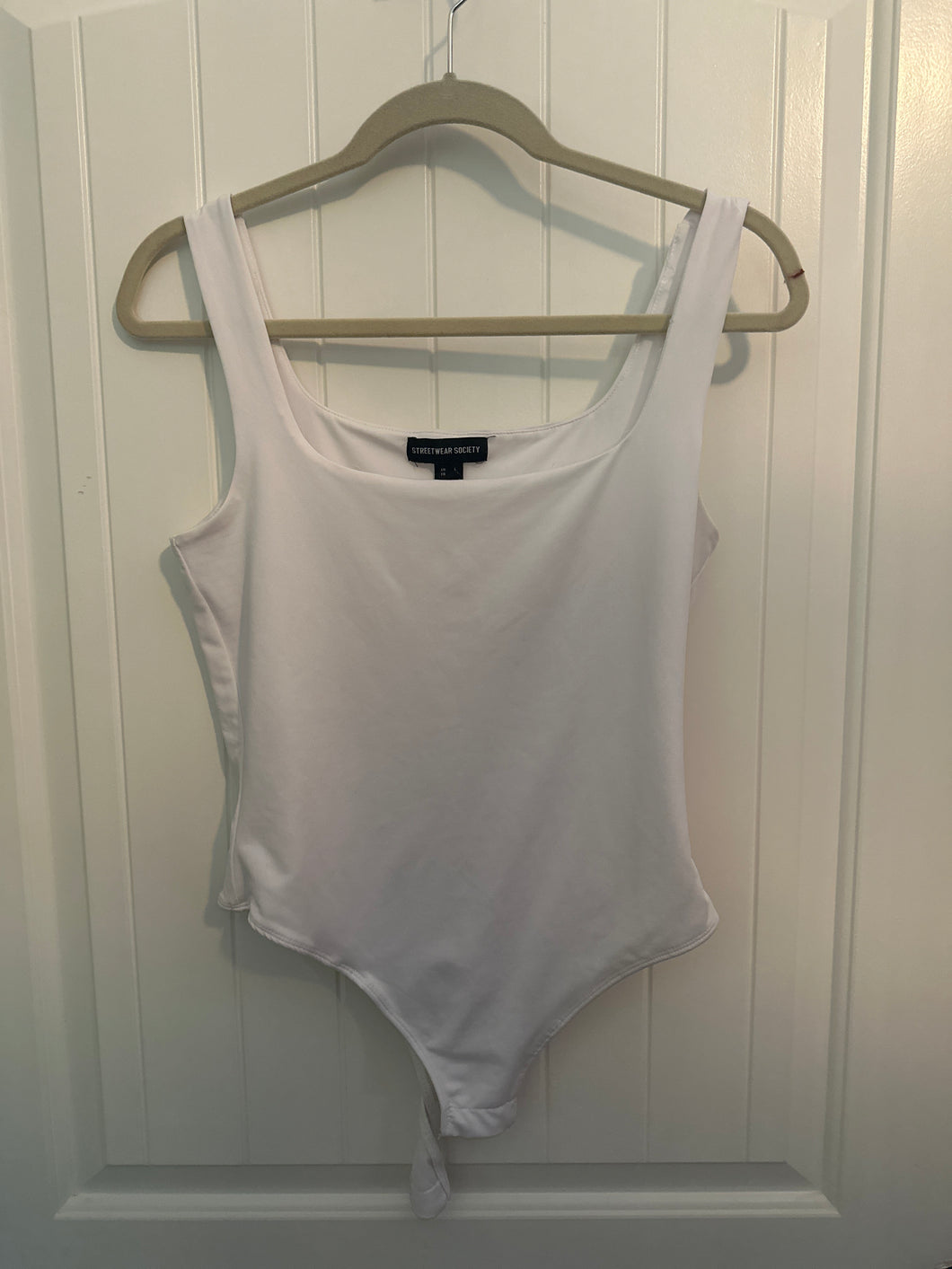 26. White Bodysuit Tank Size L (VGUC)