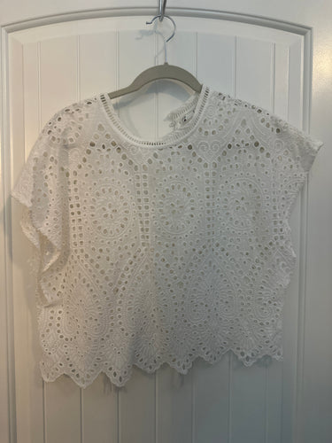 5. White Eyelet Top Women’s L (VGUC)