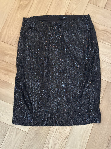 95. Black Sequin Skirt Size Small (VGUC)
