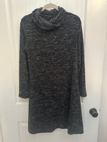 102. Banana Republic Sweater Dress Size M (VGUC)