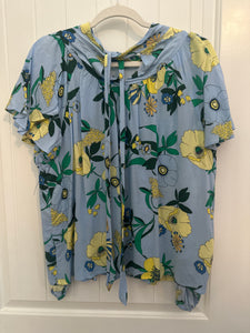 113. Blue Floral Top Size L (VGUC)