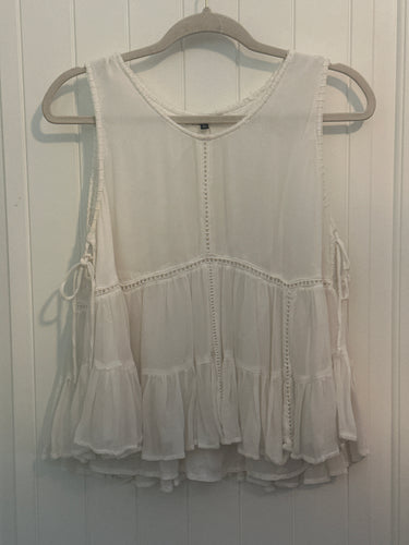 35. Miss Me White Tank Blouse Size L (VGUC)