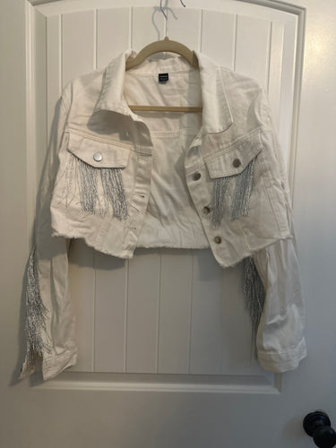 159. White Metallic Tassel Mid Rise Denim Jacket Size L (VGUC)