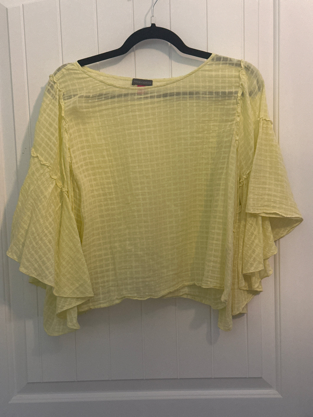 38. Vince Camuto Lime Blouse Too Size M (VGUC)