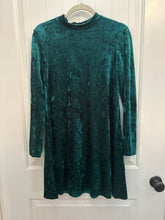 Load image into Gallery viewer, 98. Green Velvet LS Dress Size 10 (VGUC)