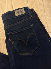 Load image into Gallery viewer, 166. Levi’s Mid Rise Skinny Jeans Size 12 (VGUC)