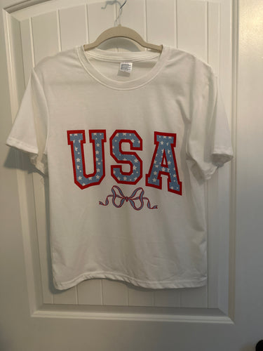 160. U.S.A. Bow Tee Size L (VGUC)